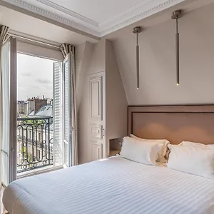 Perreyve 3*, Paris França